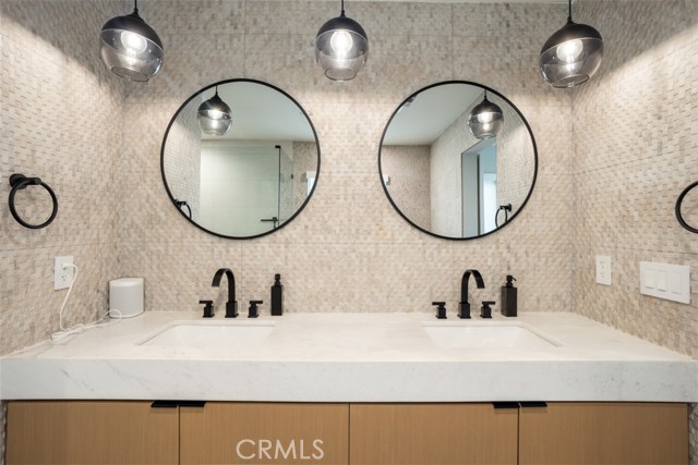 Detail Gallery Image 37 of 64 For 307 18th St, Huntington Beach,  CA 92648 - 3 Beds | 3/1 Baths