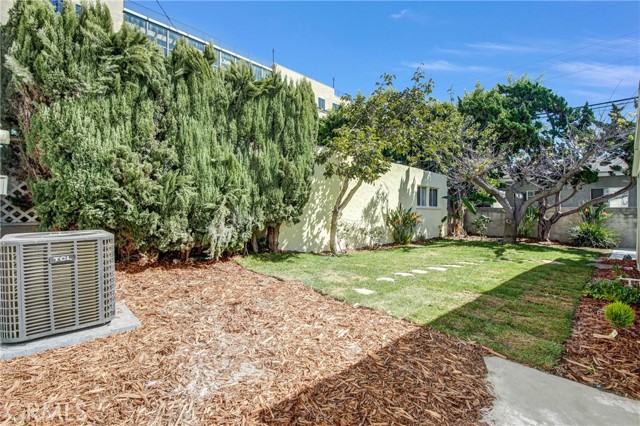 10724 Tabor Street photo 34