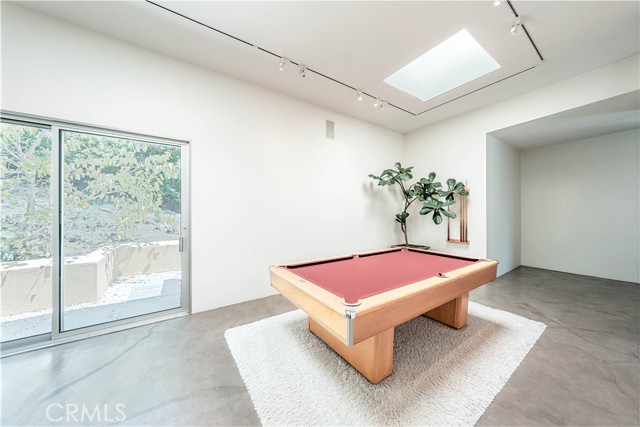 10272 Overhill Drive, North Tustin CA: https://media.crmls.org/medias/6031a019-45f6-4f19-88f6-00f180154f6a.jpg