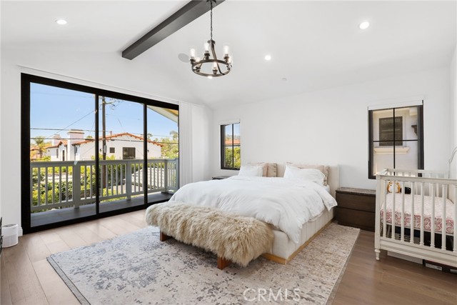 535 N Sierra Bonita Avenue, Los Angeles CA: https://media.crmls.org/medias/6031eb84-ed86-43d8-867b-af981392a6d1.jpg