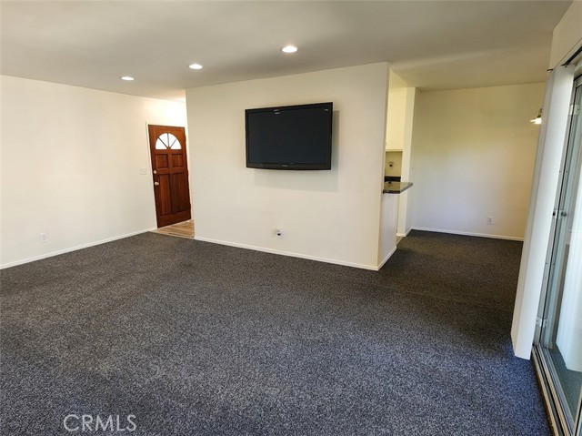 Detail Gallery Image 7 of 25 For 18307 Burbank Bld #14,  Tarzana,  CA 91356 - 2 Beds | 2 Baths
