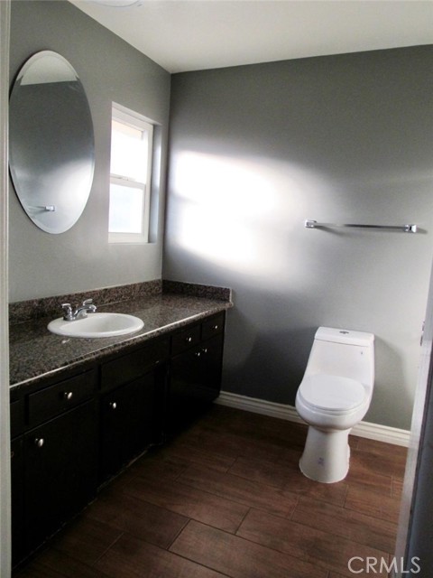 Image 8 of 21 For 43251 San Mateo Way