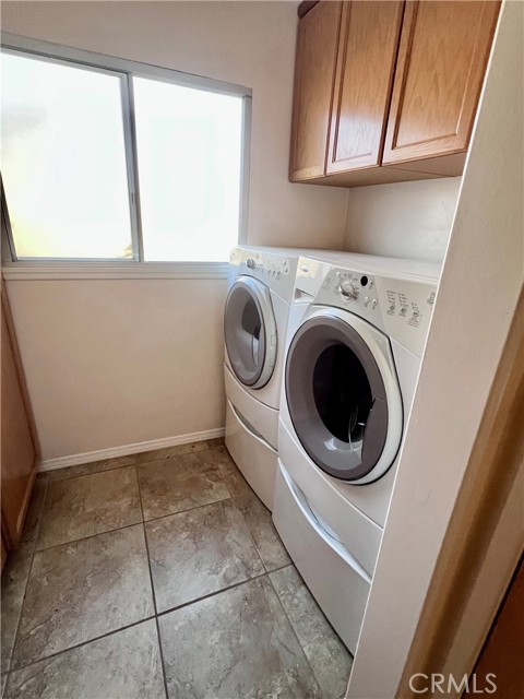 Detail Gallery Image 9 of 14 For 44519 Foxton, Lancaster,  CA 93535 - 5 Beds | 3 Baths