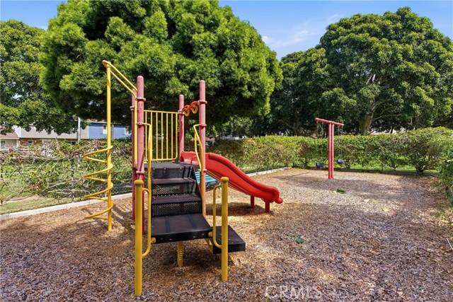 Detail Gallery Image 29 of 39 For 8145 Ridgefield, Huntington Beach,  CA 92646 - 1 Beds | 1 Baths