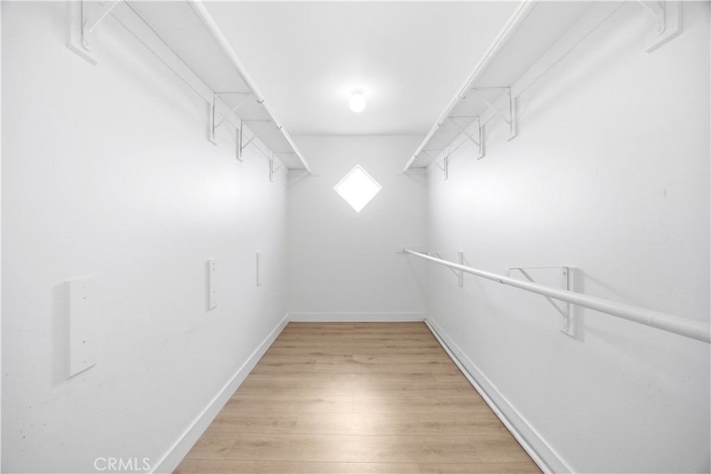 https://media.crmls.org/medias/60337d23-cd32-4142-be1f-90ace628e913.jpg?preset=X-Large