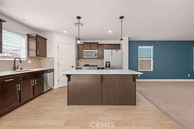Detail Gallery Image 17 of 51 For 2520 S Spruce St, Visalia,  CA 93292 - 4 Beds | 2/1 Baths