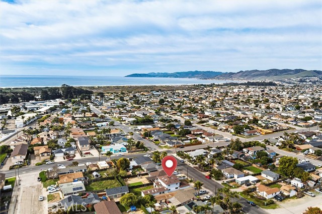 Detail Gallery Image 3 of 38 For 1050 Nice, Grover Beach,  CA 93433 - 5 Beds | 3 Baths