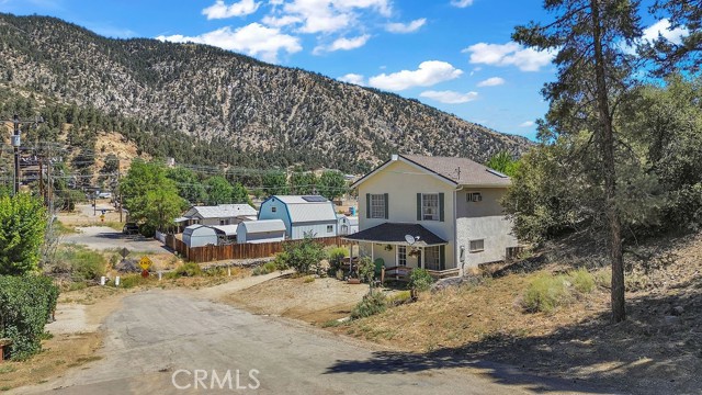 312 Border Street, Frazier Park CA: https://media.crmls.org/medias/6033e66b-f75b-4c90-a72e-348289c63b21.jpg