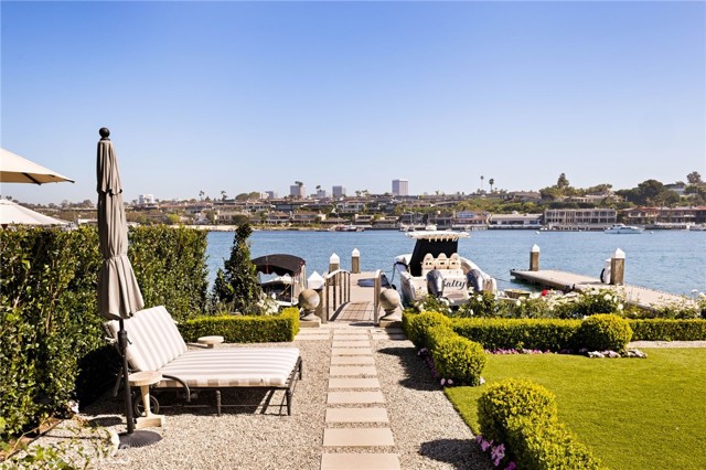 Image 34 of 42 For 2116 Balboa Boulevard