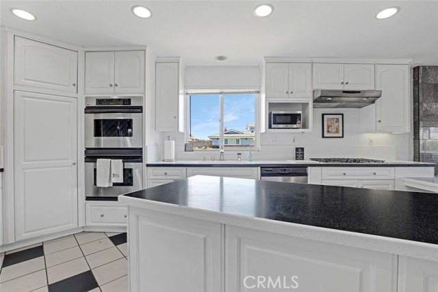 Detail Gallery Image 64 of 70 For 12202 Wutzke St, Garden Grove,  CA 92845 - 4 Beds | 2 Baths