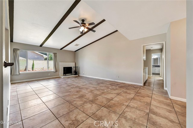 Detail Gallery Image 10 of 45 For 43104 Lemonwood, Lancaster,  CA 93536 - 3 Beds | 2 Baths