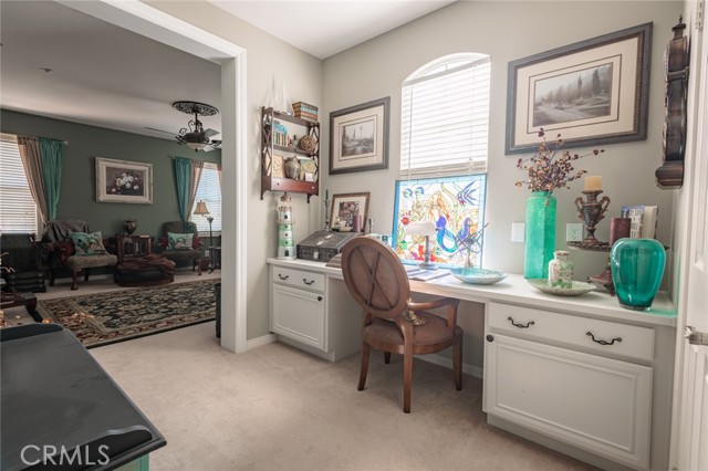 1045 Inverlochy Drive, Fallbrook CA: https://media.crmls.org/medias/603613a6-d790-45aa-af95-2b26b2a47845.jpg