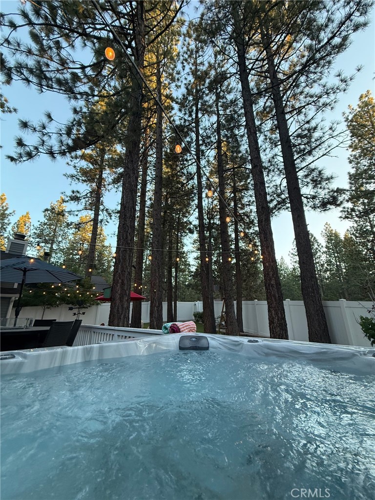 https://media.crmls.org/medias/6036a993-054e-4e70-83c9-8ddd3612551e.jpg?preset=X-Large