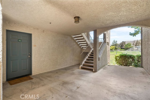 Detail Gallery Image 3 of 28 For 2045 Las Colinas Cir #103,  Corona,  CA 92879 - 1 Beds | 1 Baths