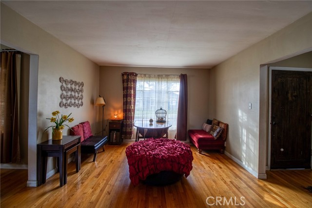 2484 Hanning Avenue, Altadena CA: https://media.crmls.org/medias/6037cfe6-4d42-4211-a5aa-13b239f5e149.jpg