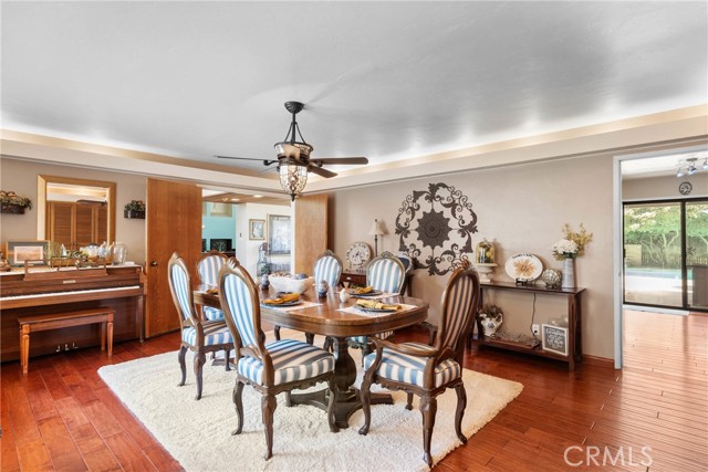 Detail Gallery Image 9 of 60 For 7805 Buena Tierra Ct, Bakersfield,  CA 93309 - 4 Beds | 4 Baths