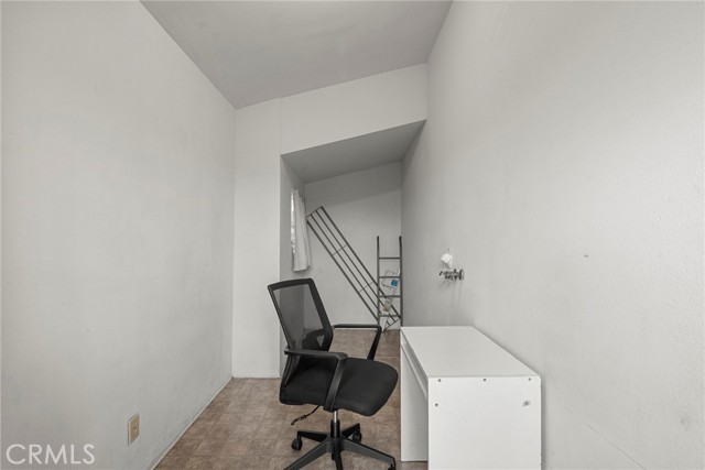 Detail Gallery Image 29 of 32 For 2619 Trinity St, Los Angeles,  CA 90011 - – Beds | – Baths