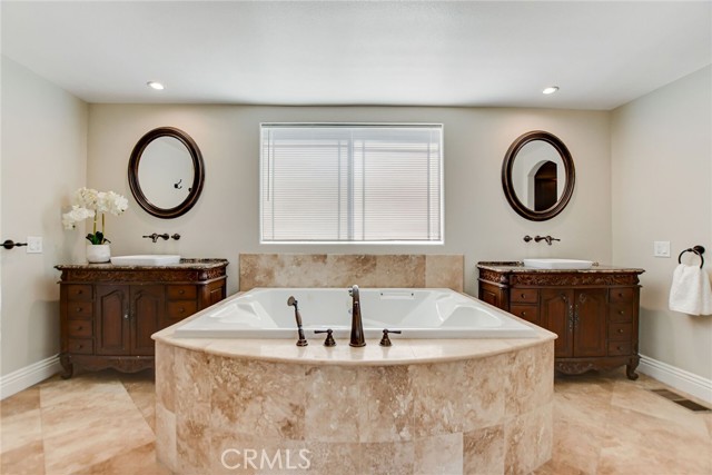 Detail Gallery Image 41 of 62 For 770 S Tonopah Ct, San Dimas,  CA 91773 - 5 Beds | 5 Baths