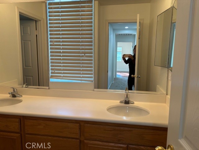 Detail Gallery Image 20 of 31 For 5824 Oak Fern Ct, Simi Valley,  CA 93063 - 3 Beds | 2/1 Baths