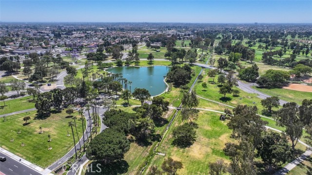 11112 Camellia Avenue, Fountain Valley CA: https://media.crmls.org/medias/603c4e0a-e76a-44d7-bf9f-248bbfc19e0f.jpg