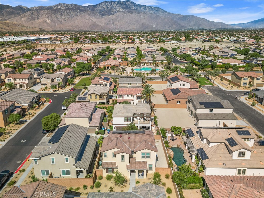 https://media.crmls.org/medias/603d54cb-17f8-4bde-b5a7-0a9839a85676.jpg?preset=X-Large