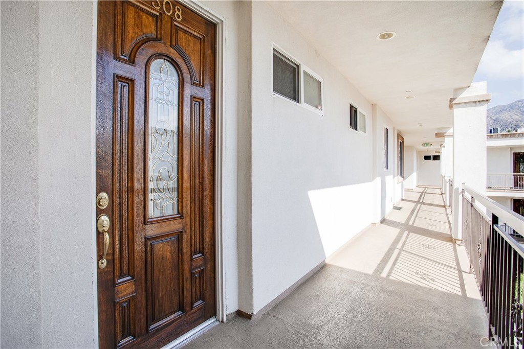 630 E Olive Avenue 308Burbank img 2