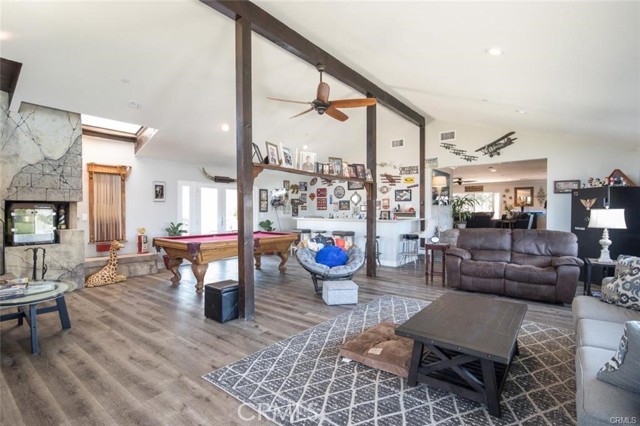 Detail Gallery Image 6 of 52 For 18855 Consul, Corona,  CA 92881 - 4 Beds | 4/1 Baths