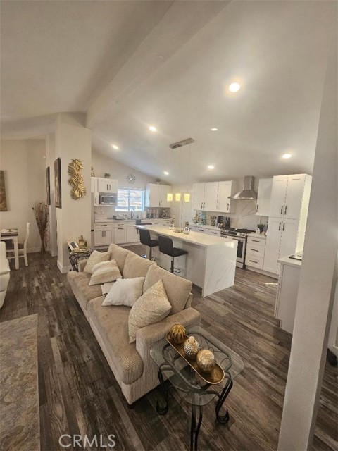 Detail Gallery Image 11 of 35 For 1056 Lullaby, Corona,  CA 92878 - 3 Beds | 2 Baths