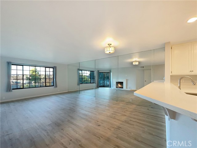 Detail Gallery Image 4 of 24 For 717 Island View Cir, Port Hueneme,  CA 93041 - 2 Beds | 2 Baths