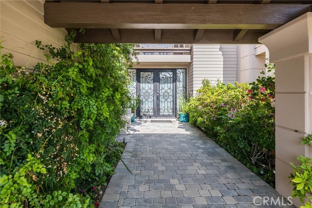 15464 Duomo Via Street, Bel Air CA: https://media.crmls.org/medias/603e9152-7419-4e20-bd74-2aa2b330403d.jpg