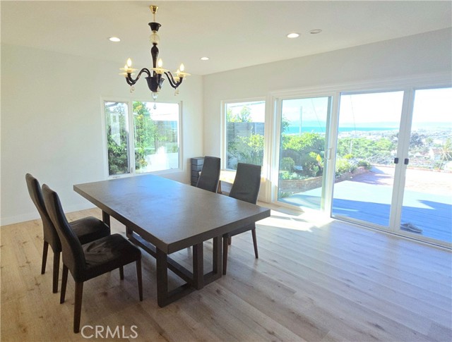 Detail Gallery Image 26 of 36 For 341 Avenida Atezada, Redondo Beach,  CA 90277 - 3 Beds | 2 Baths