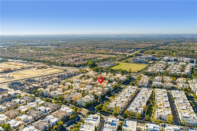 Detail Gallery Image 6 of 70 For 126 Interval, Irvine,  CA 92618 - 5 Beds | 4 Baths