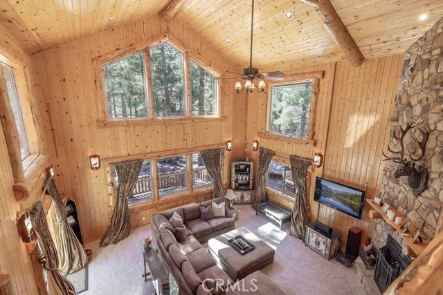 625 Cedar Glen Drive, Big Bear City CA: https://media.crmls.org/medias/603ef974-b086-4b0c-b035-2f2a7d45055d.jpg