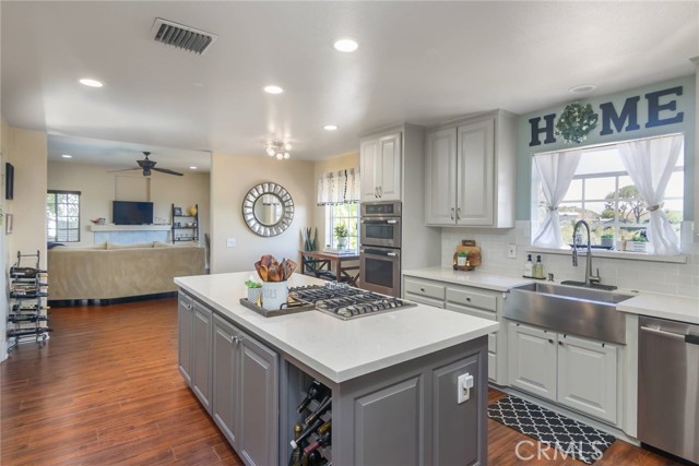 Detail Gallery Image 11 of 47 For 9306 Hartman Way, West Hills,  CA 91304 - 3 Beds | 2/1 Baths