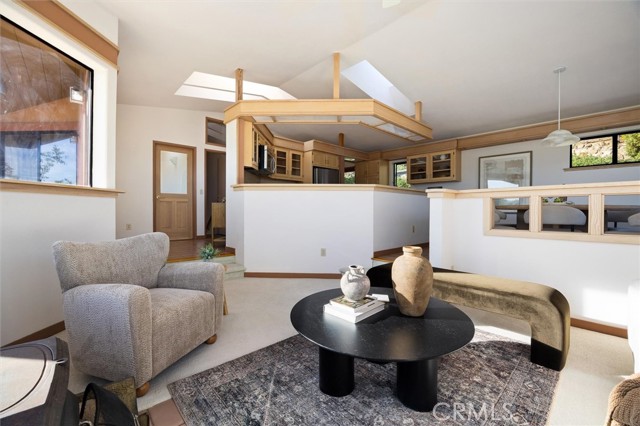 Detail Gallery Image 7 of 62 For 957 Skyline Dr, San Luis Obispo,  CA 93405 - 4 Beds | 2 Baths