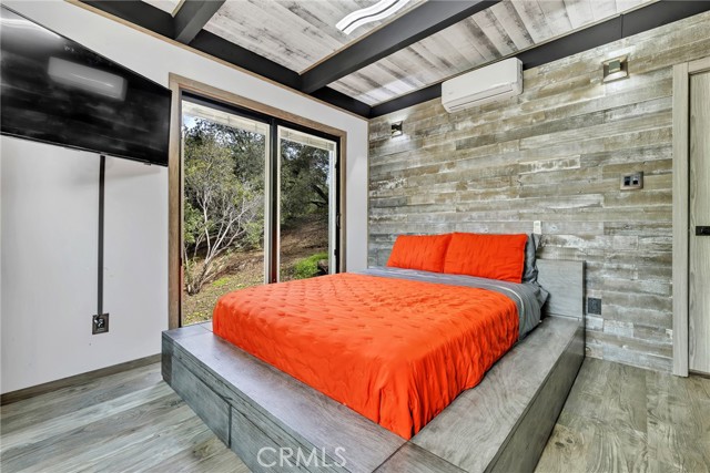 Detail Gallery Image 10 of 55 For 4256 Rosario Rd, Woodland Hills,  CA 91364 - 4 Beds | 2 Baths