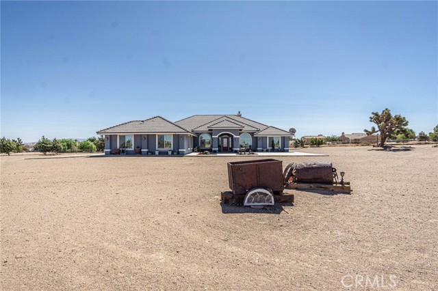 Detail Gallery Image 39 of 64 For 9735 Elsinore Rd, Oak Hills,  CA 92344 - 4 Beds | 2/1 Baths