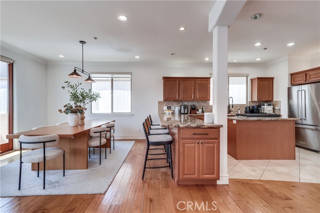 Detail Gallery Image 13 of 53 For 1902 Marshallfield Ln a,  Redondo Beach,  CA 90278 - 4 Beds | 3/1 Baths