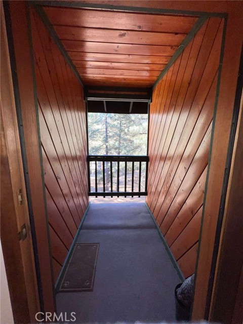 Detail Gallery Image 11 of 49 For 23109 Cardinal Rd, Wrightwood,  CA 93563 - 5 Beds | 4 Baths