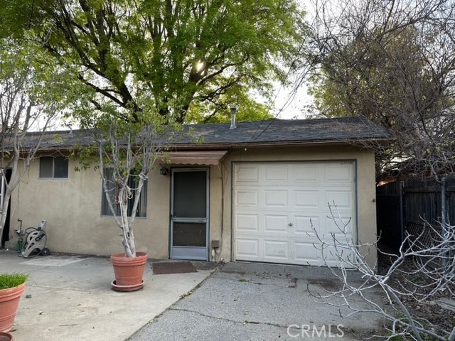 Studio and Single Garage off of North Driveway