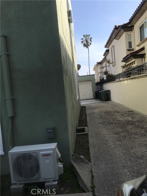 254 E Glenarm Street, Pasadena CA: https://media.crmls.org/medias/6040c6a3-1857-4625-9b4c-94fc99626612.jpg