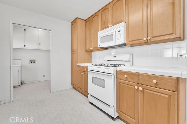 13906 Truro photo 6