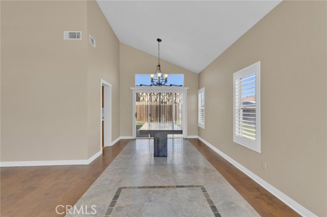 Detail Gallery Image 7 of 41 For 13044 San Lucas, Victorville,  CA 92392 - 4 Beds | 2/1 Baths