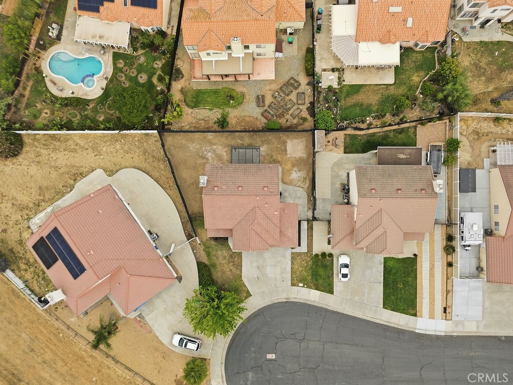 https://media.crmls.org/medias/60412902-5d21-4602-b91d-078ff81d50c8.jpg?preset=X-Large
