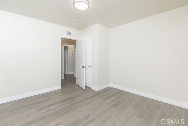 Detail Gallery Image 6 of 19 For 8006 Louise Ave, Northridge,  CA 91325 - 3 Beds | 2 Baths