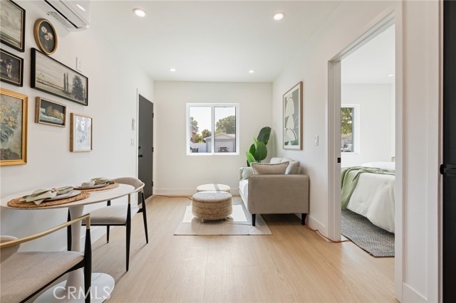8840 Valjean Avenue, North Hills CA: https://media.crmls.org/medias/604171f0-5e2b-4859-bb55-1015bdd2416b.jpg