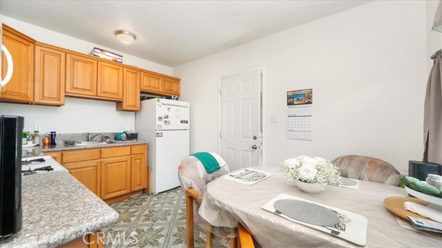226 E California Street, Ontario CA: https://media.crmls.org/medias/6041dfee-57cb-4657-abc9-868e4420e137.jpg