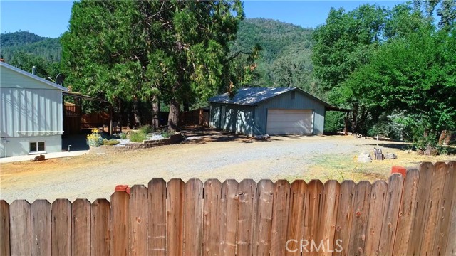 Detail Gallery Image 4 of 41 For 4980 Ponderosa Way, Midpines,  CA 95325 - 4 Beds | 2 Baths
