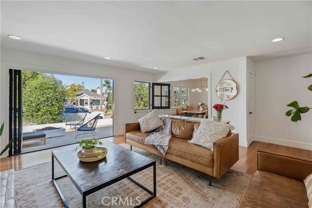 316 Claremont photo 25