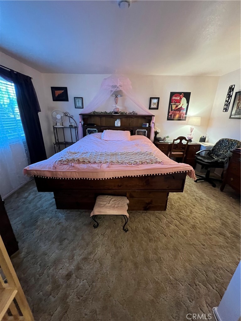 https://media.crmls.org/medias/604399b2-31ca-40c3-8e00-2c15c5d420c3.jpg?preset=X-Large